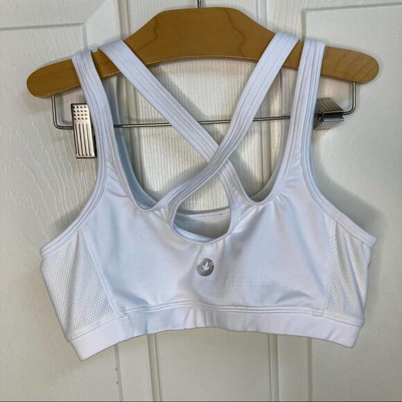 Aerie Fit White Padded Sports Bra Medium Impact NWT - Picture 2 of 4